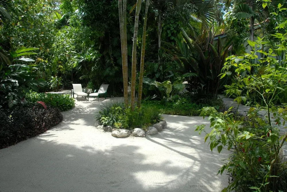 Togo B&B Farallon