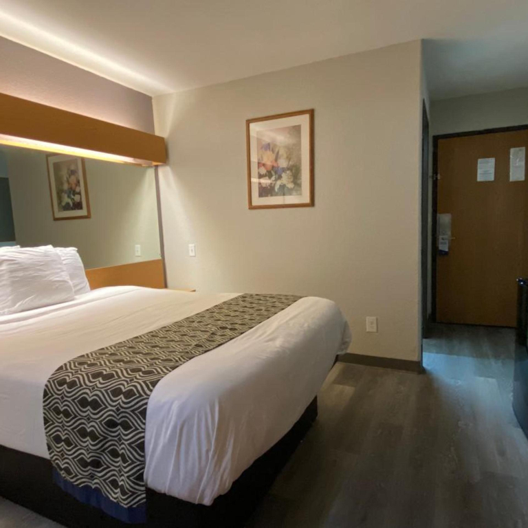 Microtel Inn & Suites by Wyndham Ardmore