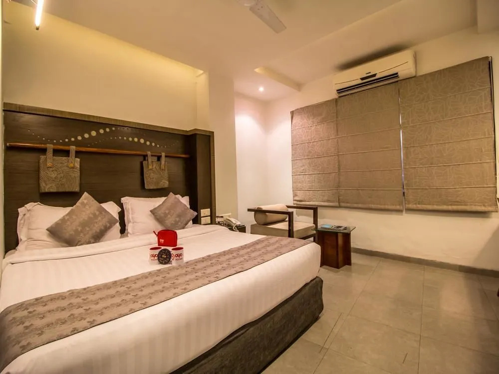 Palm Beach Hotel & Resort