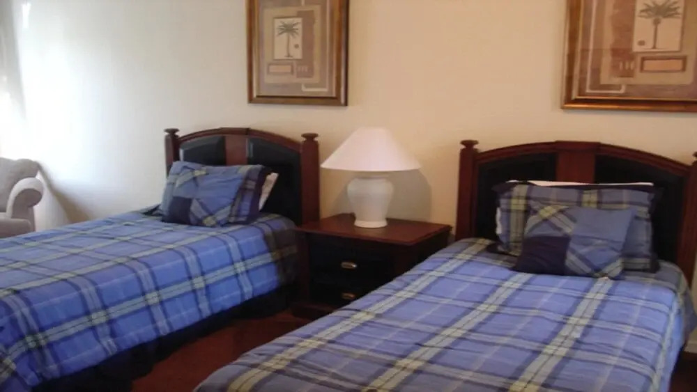 Ahr138 - Tuscan Hills - 4 Bed 3 Baths Town House