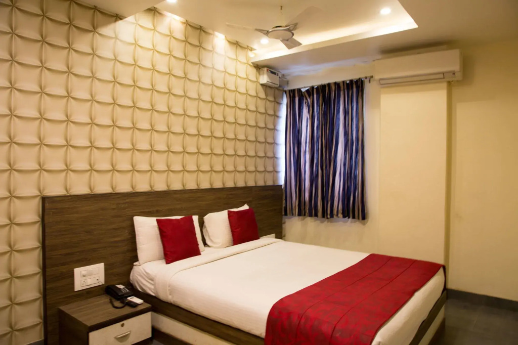 Checkin Regency By OYO Rooms