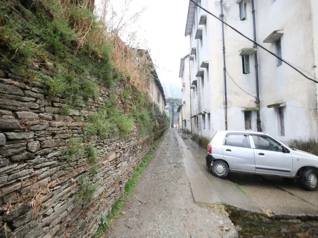 OYO 10869 Home 2BHK Kaithu Shimla