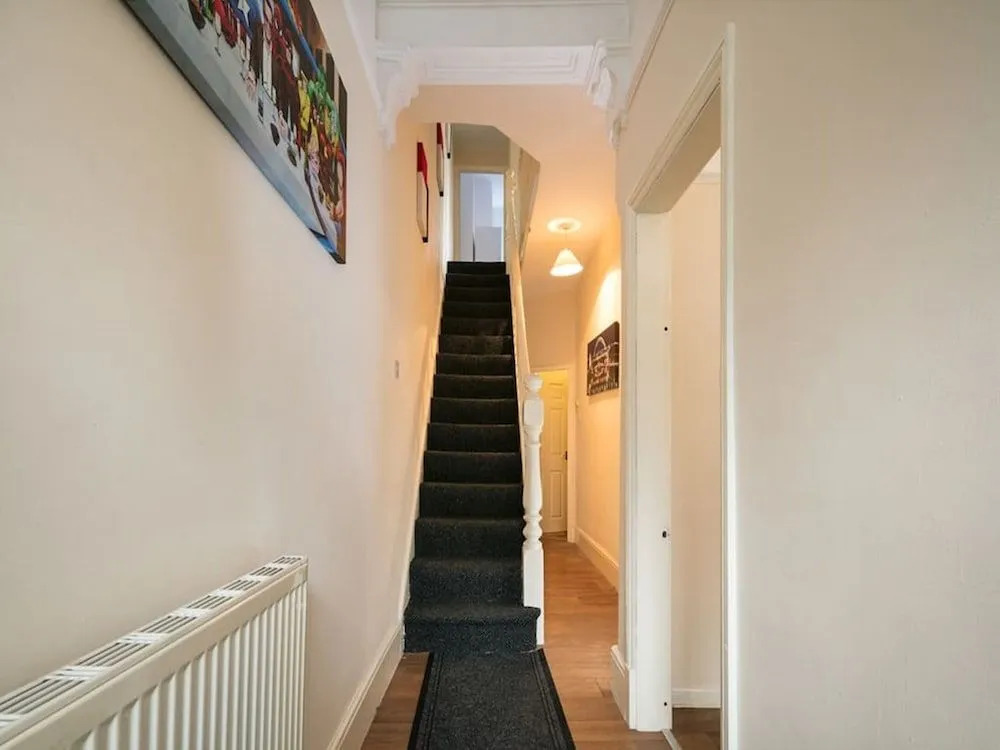 Short Term Shared R&R In Chorlton