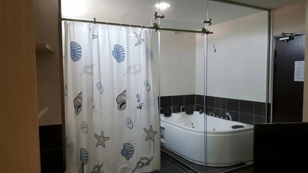 Top Garden Hotel