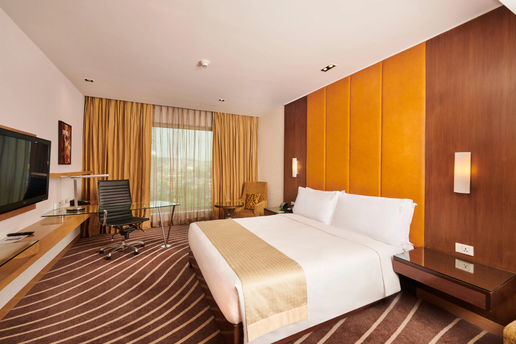 Holiday Inn Mumbai International Airport by IHG