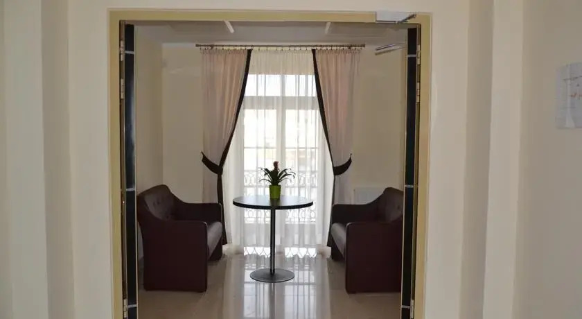 Hotel Pod Dębem