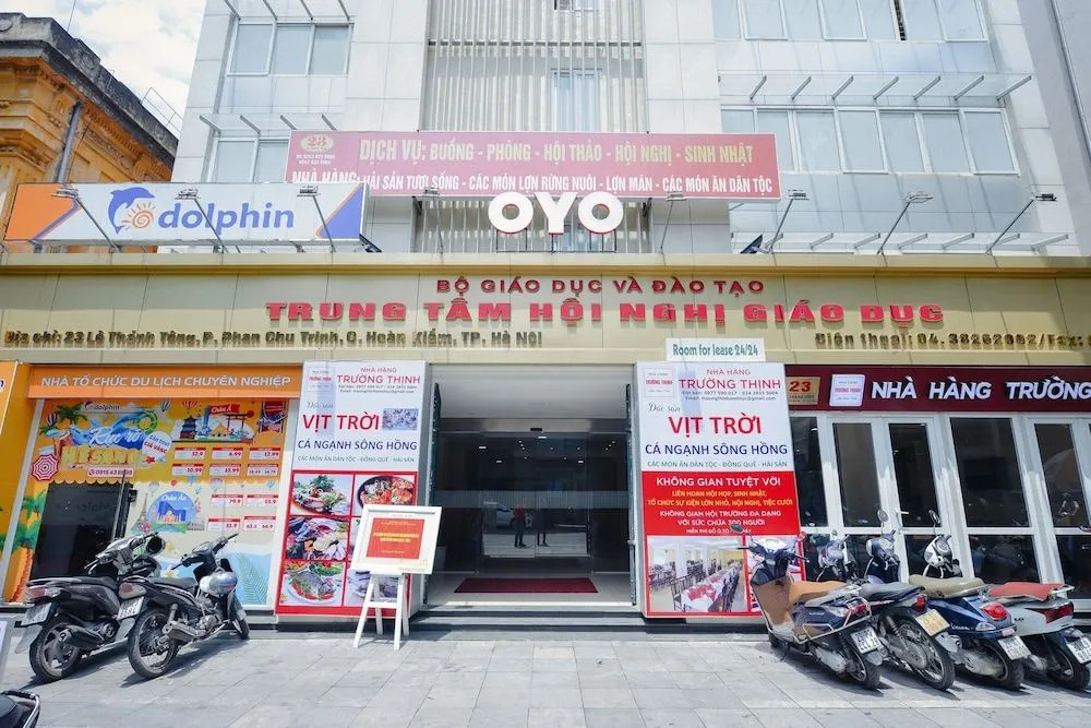 OYO 269 MOET Hotel