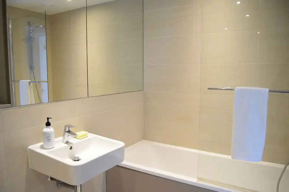 Stylish 1 Bedroom Studio Near Canary Wharf