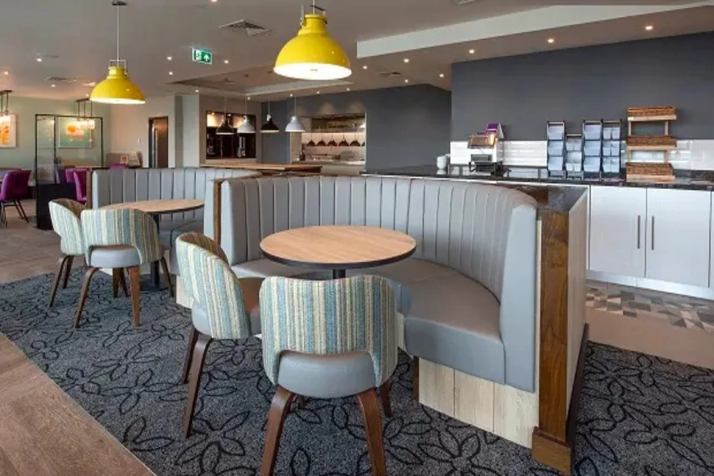 Premier Inn Manchester City Centre (Princess Street)