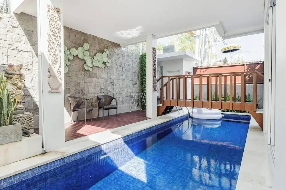 Saka Luxury Villa