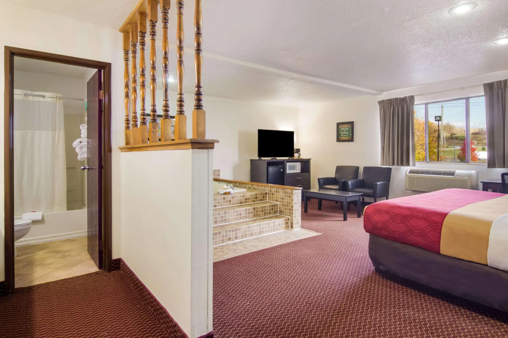 Super 8 Motel Somerset