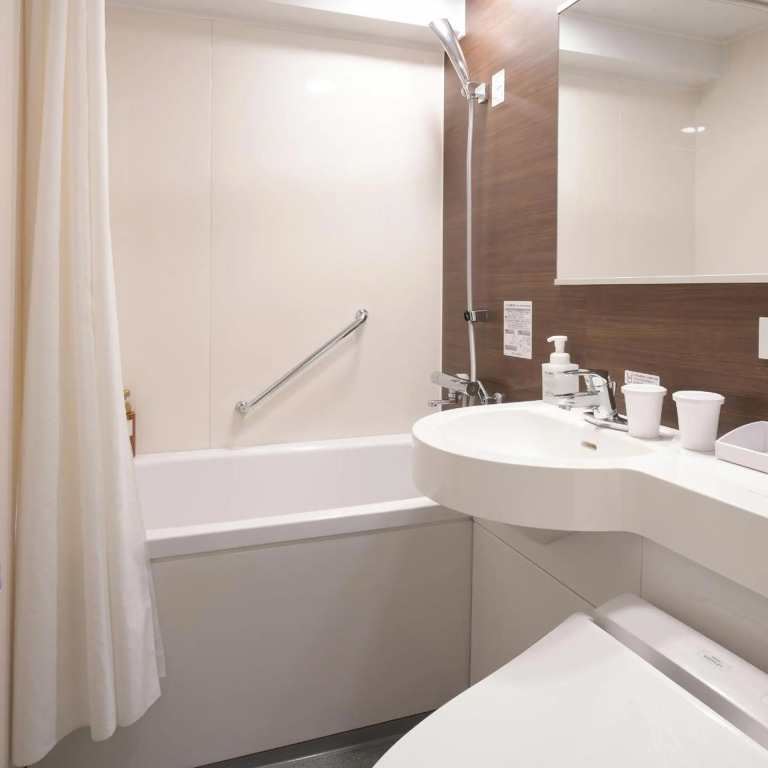 Vessel Inn Ueno Iriya Station