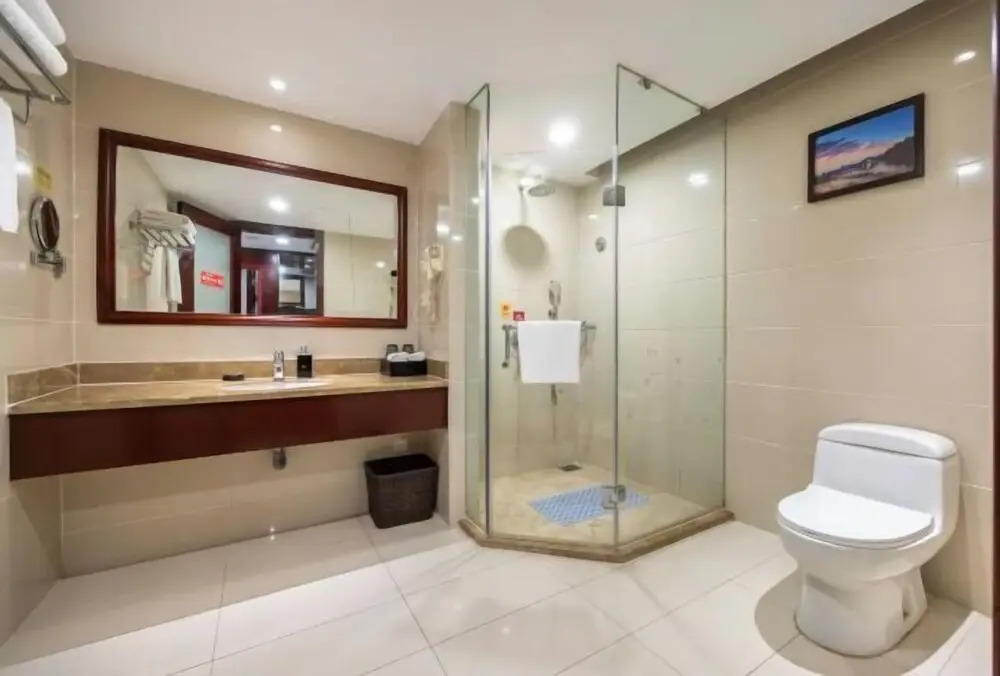 Yiyang Huatian Hotel