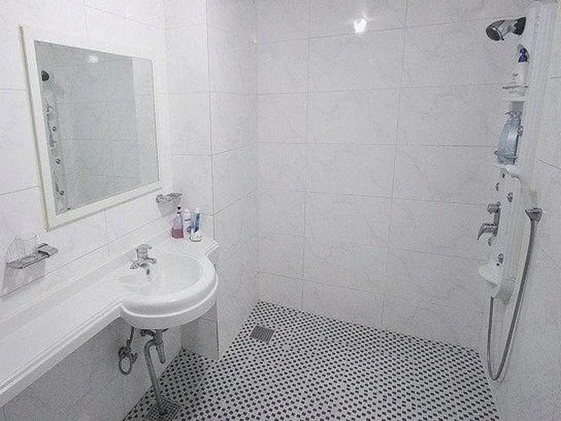 Lexy Hotel