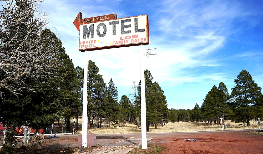 Historic Rail car on route 66