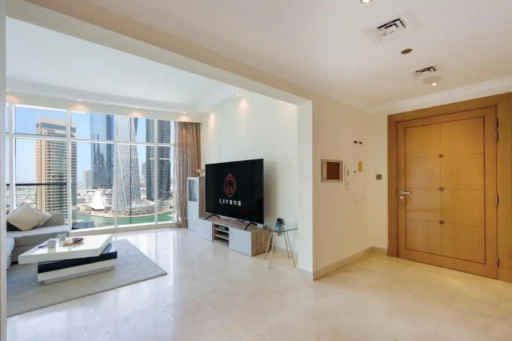 Dubai Marina 3 Bedroom Suite with Full Marina View