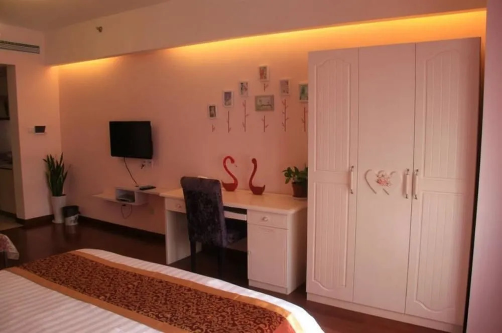 Happy Holiday Boutique Apartment
