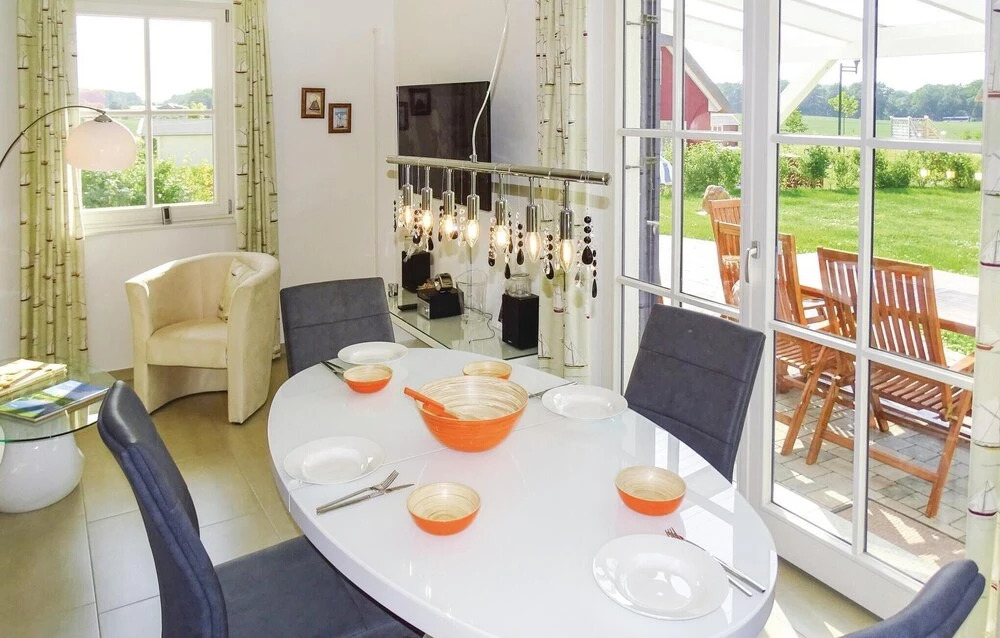Cozy Home In Zierow Ot Poeler Drift