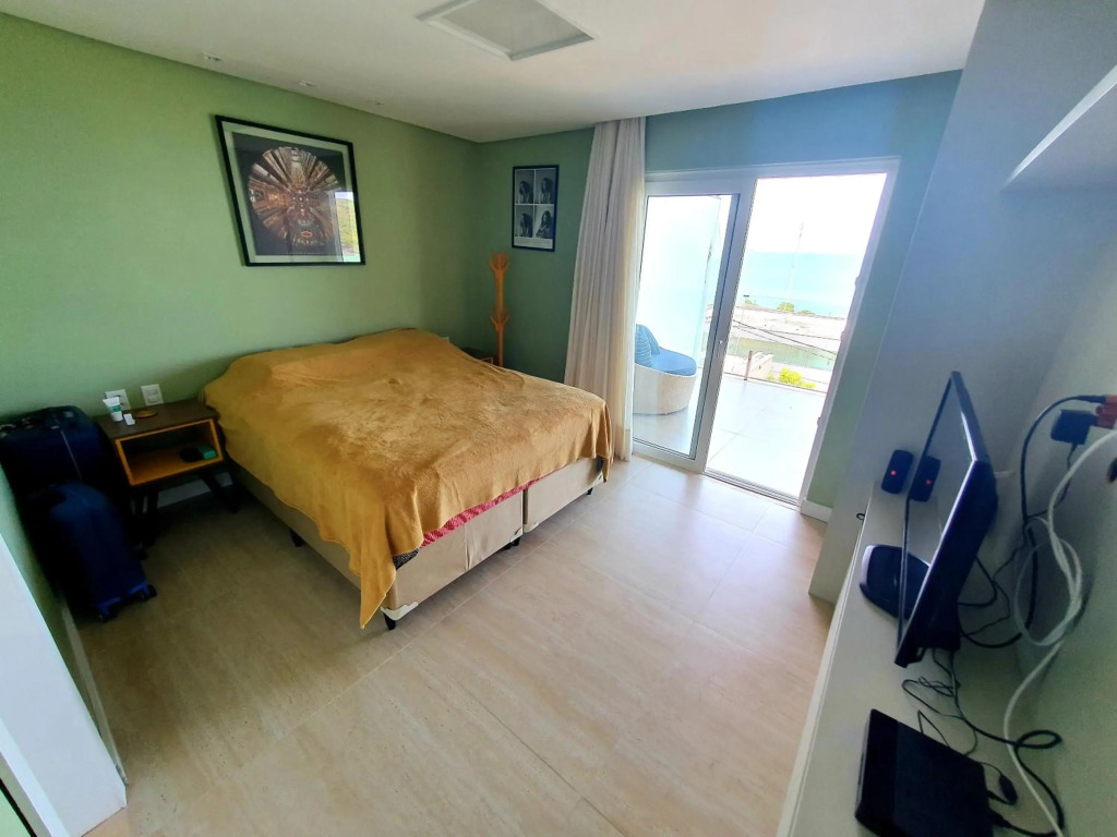 Casa Áurea! A 100 metros da areia de Ponta Negra, com vista deslumbrante do mar
