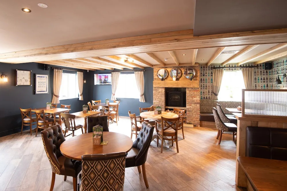 Paisley Pear, Brackley by Marstons Inns