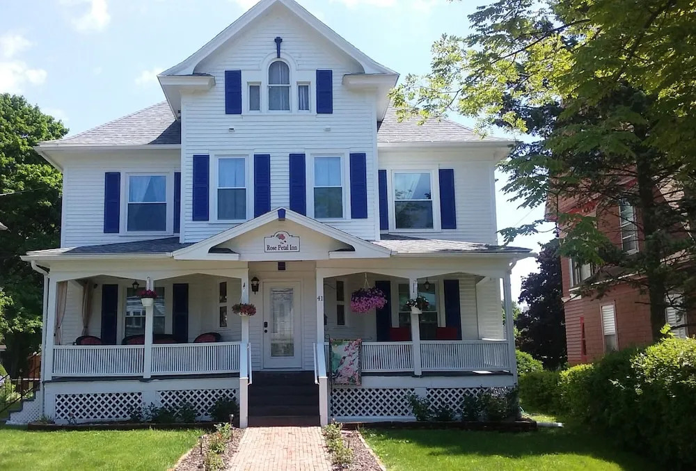 The Rose Petal Inn