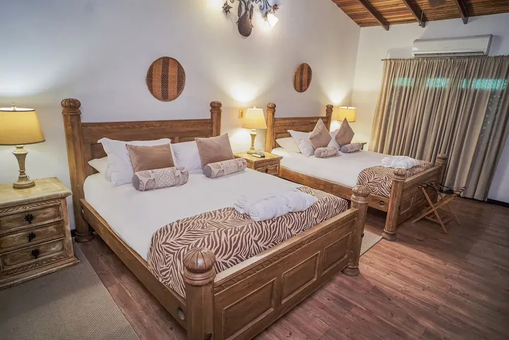 Ara Merú Lodge