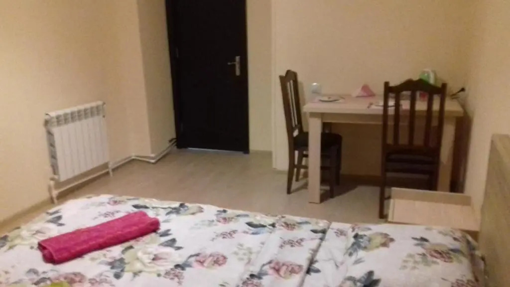 "Green way" Guest house