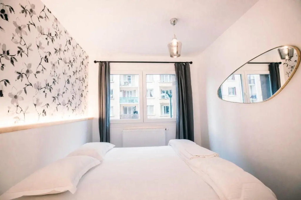 Le MAJESTIC **** : Luxury T2 plein centre / v-rent