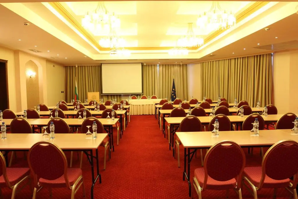 Romance Hotel and Family Suites