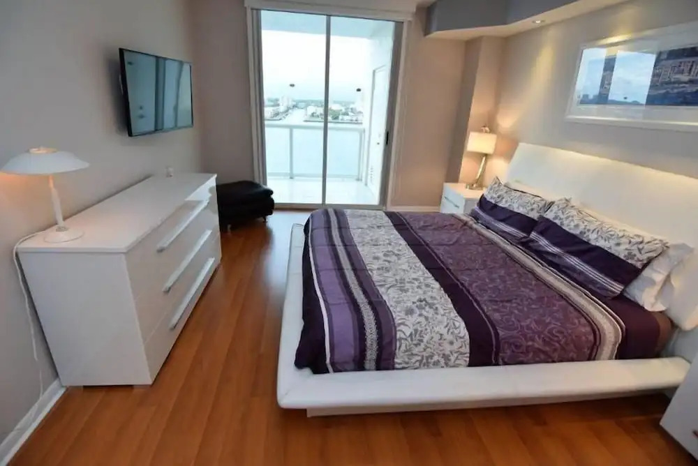 Spectacular Bay View 2 Bed 2 Bath @ Golden Bay Sunny Isles Beach