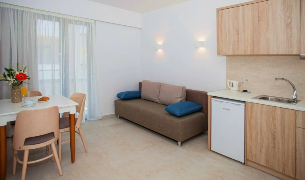 Minos Hotel