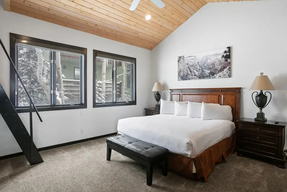 2430 Queen Esther Dr - 5 Bedroom Home with Spa 5 Home