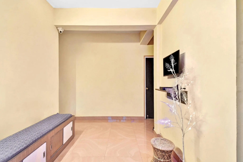 Collection O 82876 The Dusky Inn New Town