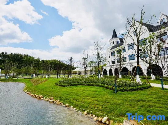 Jingshan Tianmu Hot Spring Hotel