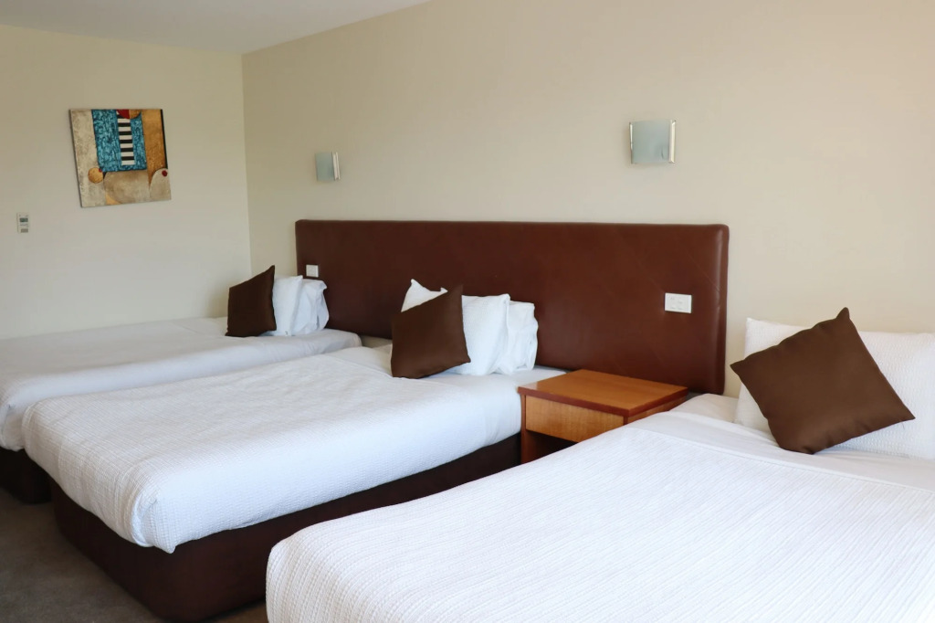 Boulevard Hotel