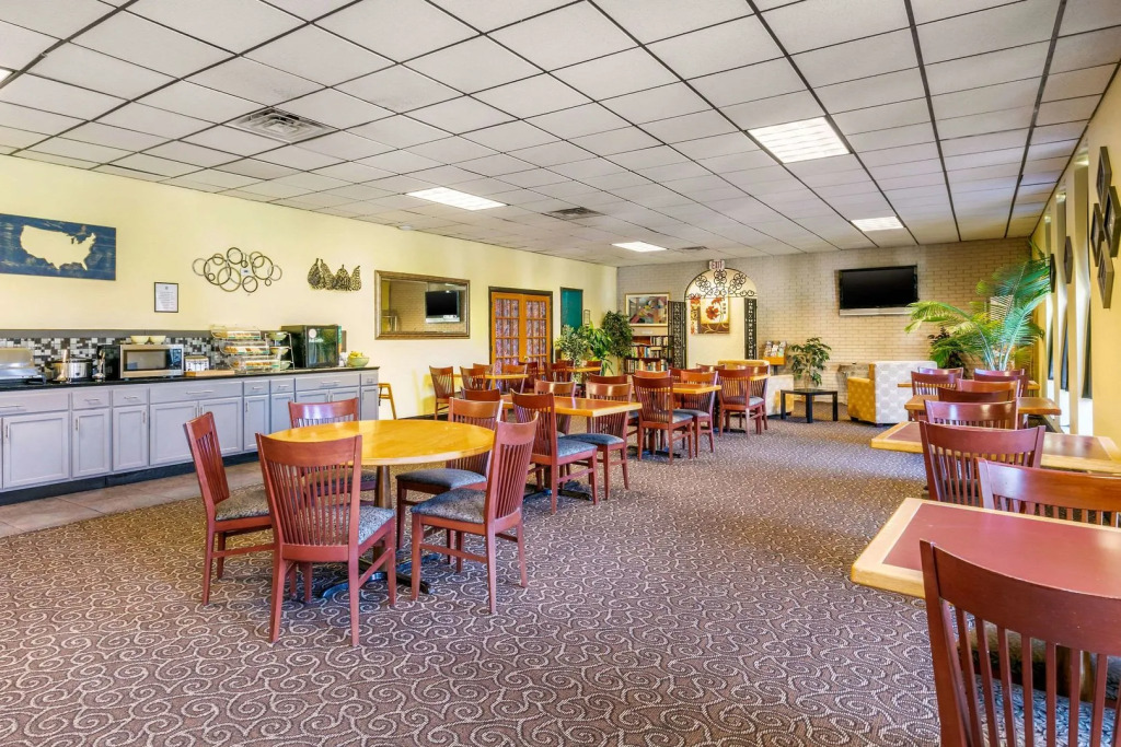 Red Roof Inn Manchester, TN