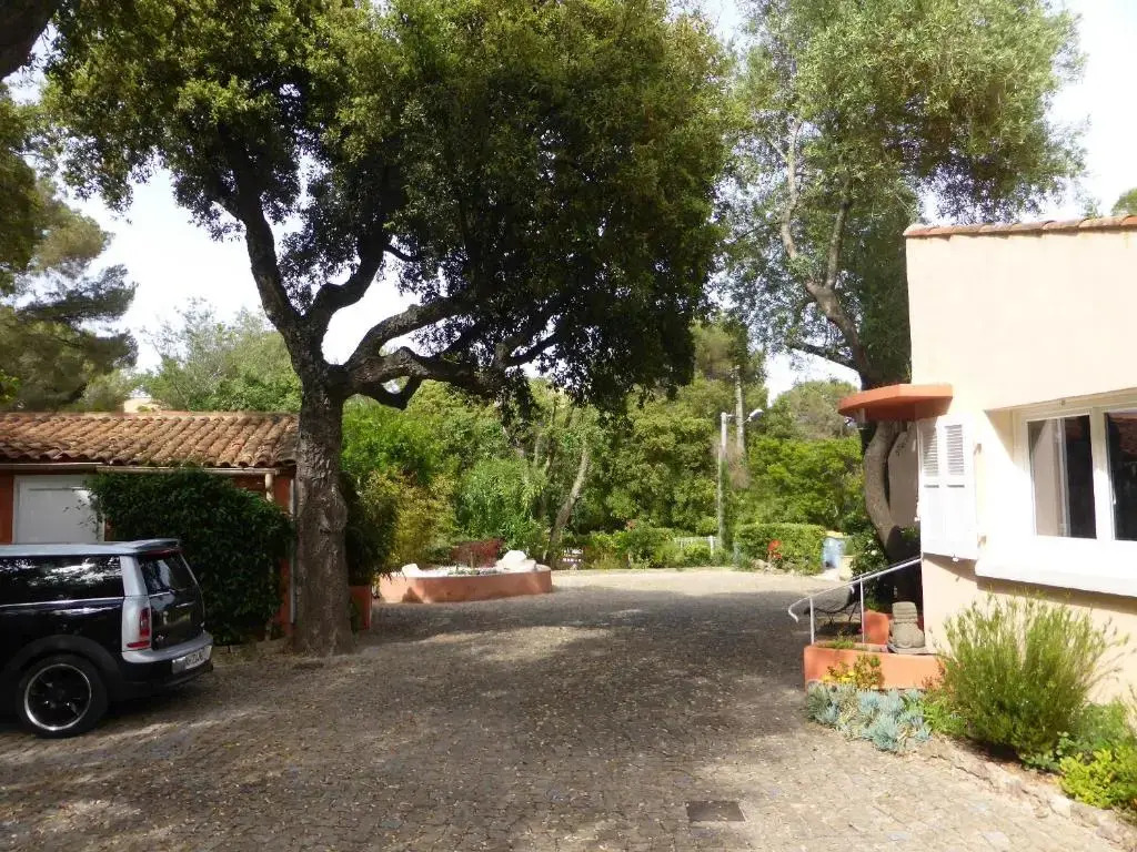 Athéna MOTEL