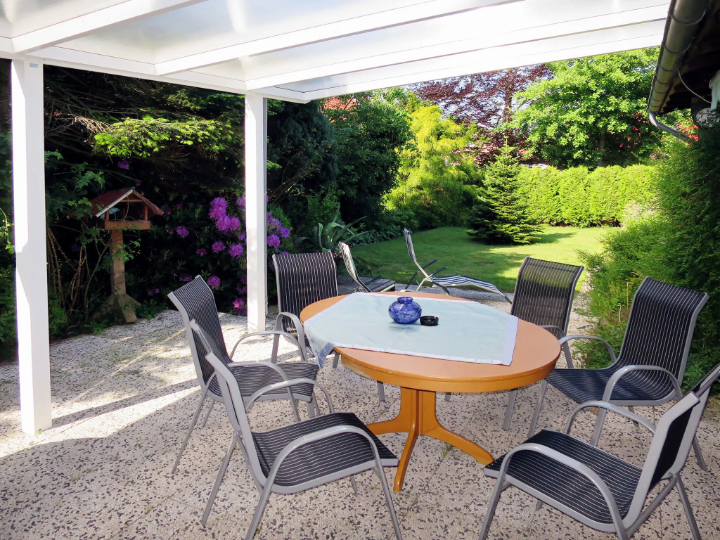 Holiday Home Lilly by Interhome