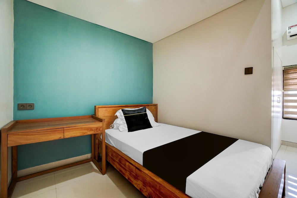 OYO 95214 Ohana Residence Karawaci