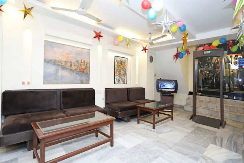 Vivek Hotel
