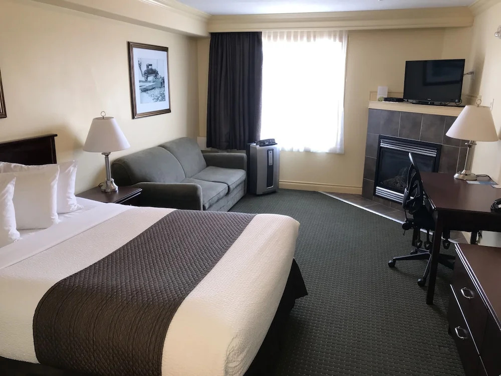 Days Inn & Suites Whitecourt