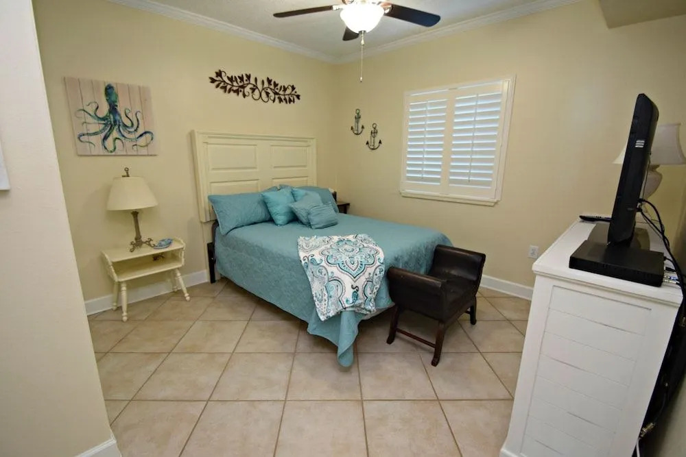 Sanibel 505 by RedAwning