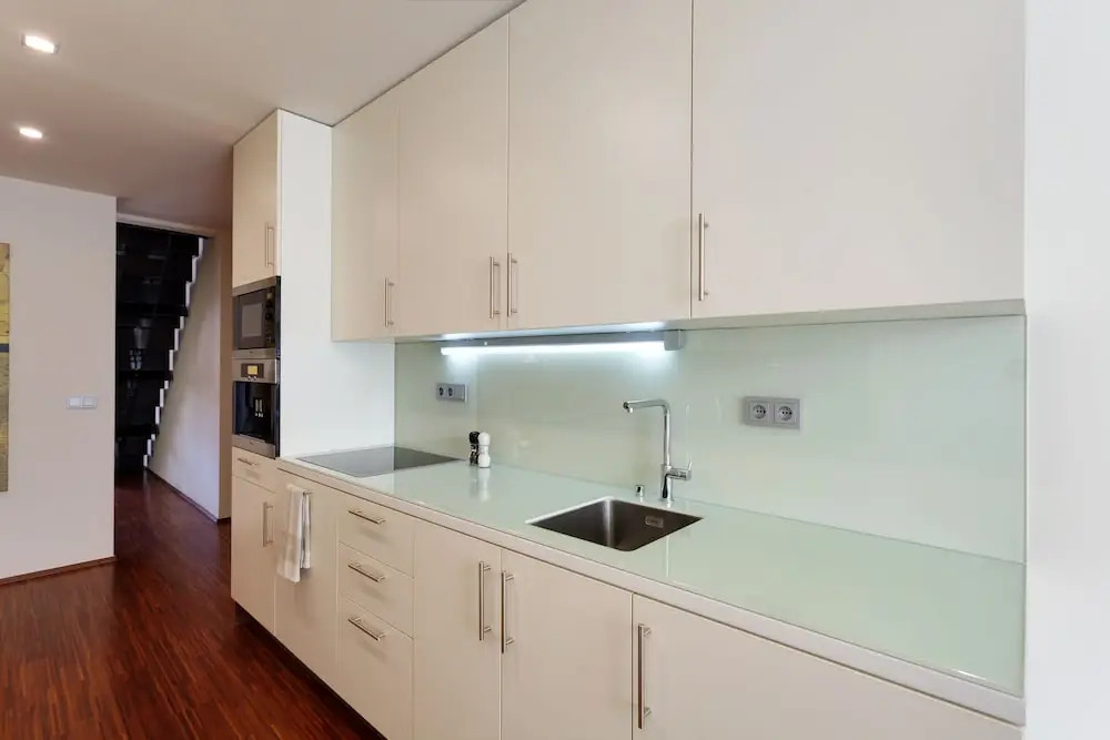 EMPIRENT River Apartments