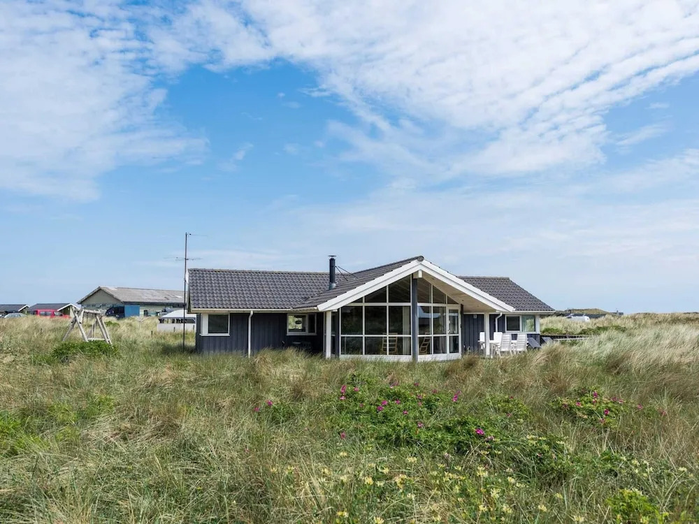 10 Person Holiday Home in Hvide Sande