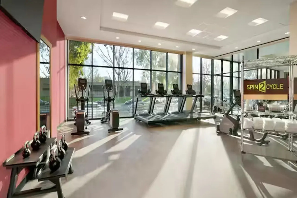 Home2 Suites By Hilton Woodland Hills Los Angeles