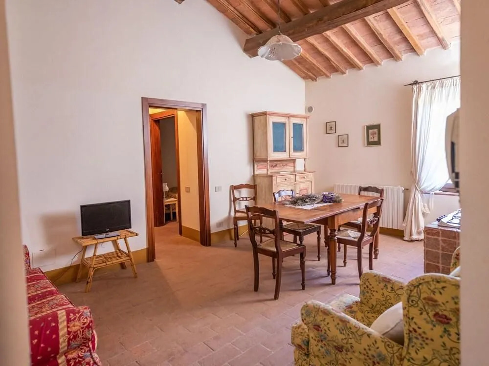 Traditional Apartment in Rapolano Terme with Swimming Pool