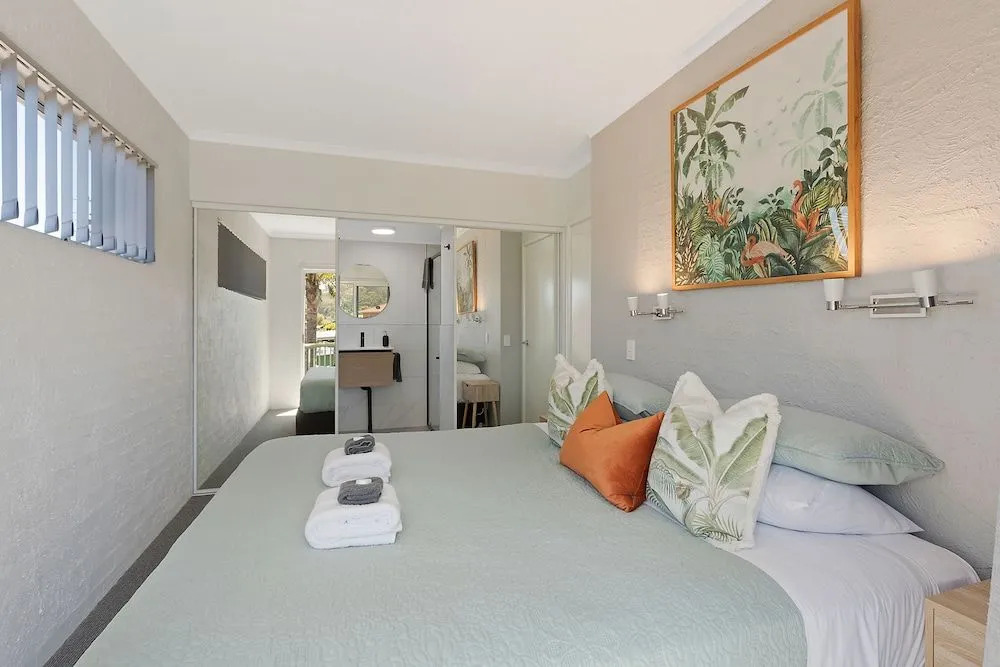 The Palms Apartments