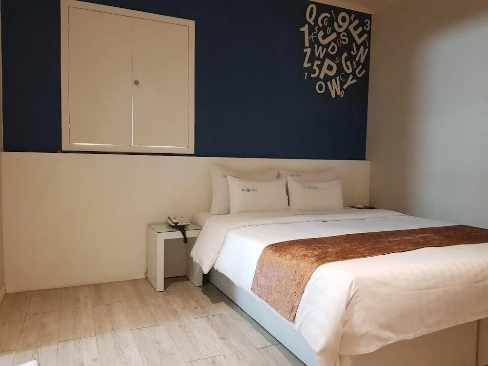 Winners Hotel