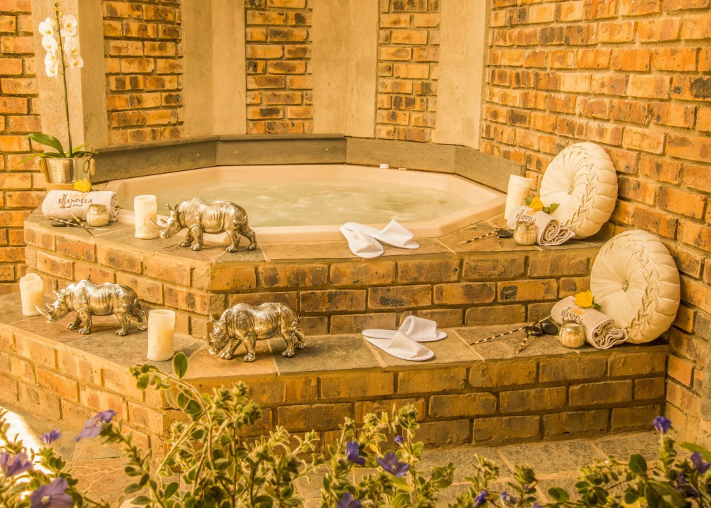 Elandela Private Game Reserve & Luxury Lodge