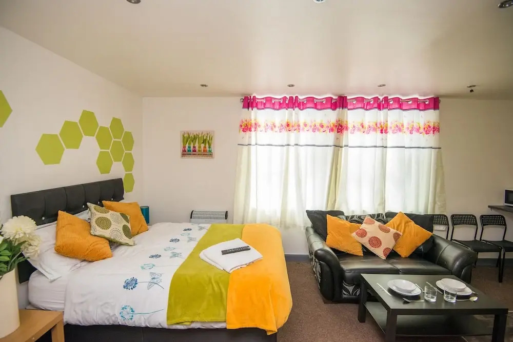 Snooze Apartments